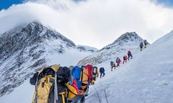 Everest'te dağcılar için yeni rota belirlendi