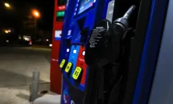 Benzin fiyatları düşmeyecek