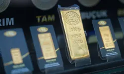 Altında düşüş sürüyor