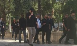 Siyonist Ben-Gvir, Mescid-i Aksa'ya saldırdı!