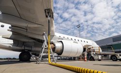 Avrupa'da bazı havalimanlarında yakıt krizi: Uçuşlar kısıtlanıyor