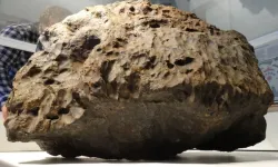 Uzman uyardı: Bir göktaşı Dünya’ya çarpabilir