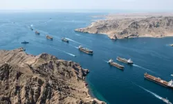 Hürmüz'den 3 tanker geçti