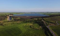 Göksu Barajı'nda kontrollü su tahliyesi başlatıldı