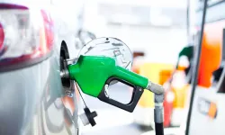 Benzin fiyatları yine fırladı