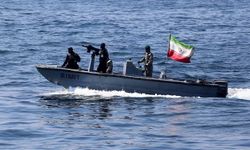 İran Devrim Muhafızları bir gemiye el koydu!