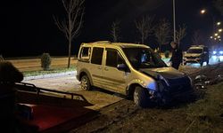 Ticari araç devrildi! 4 kişi yaralandı