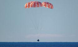 Artemis II mürettebatı, 10 günlük Ay görevini tamamlayarak Dünya'ya döndü