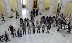 ABD'liler Kongre binasını bastı: Saldırganlığı durdurun