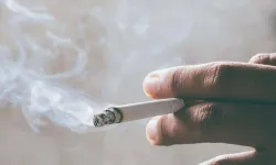 Ömür boyu sigara yasağı kabul edildi