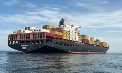 İran ele geçirdiği ''israil'' gemilerinin görüntülerini yayınladı