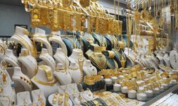 Altın 4 haftanın en düşük seviyesine geriledi