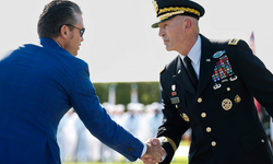 İran savaşı ABD'yi karıştırdı: Generaller tasfiye ediliyor!