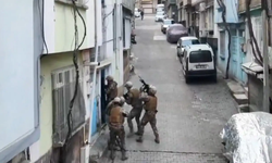 56 ilde DAİŞ operasyonu: Yüzlerce kişi gözaltına alındı! İşte o anlar..