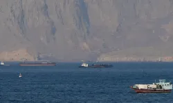 Hürmüz'de ABD ablukası delindi