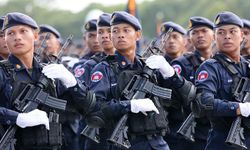 Kamboçya'dan askerlik kararı!