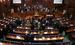 Kosova'da erken genel seçim kararı!