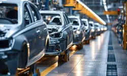 Otomotivde Mart karnesi: Binekte daralma, ticari araçta sıçrama