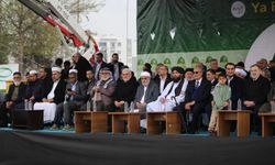 Mevlid-i Nebi mitingine katılan yetkililer takdim edildi