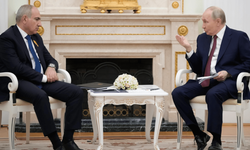 Putin'den Ermenistan'a sert çıkış: Ya bizi seçeceksin ya onları