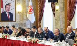 Doğru Medya Temsilcisi Sait Özcan'dan Numan Kurtumuş'a; ABD ve israile kim dur diyecek?