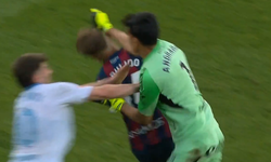 Rakibine yumruk atan Arjantinli kaleci Andrada'ya rekor ceza!