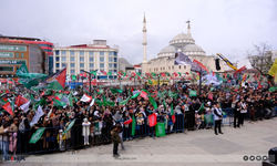 Van'daki Mevlid-i Nebi mitingi son buldu!