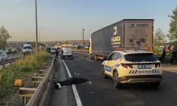 Bariyerlere çarpan motosikletteki yolcu hayatını kaybetti!