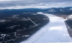 Dağ denize çöktü, 500 metrelik tsunami oluştu