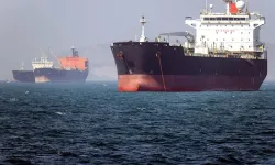 Irak tankerleri Hürmüz'den geçti