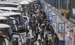 Otobüslerde bayram yoğunluğu: Ek seferler başladı