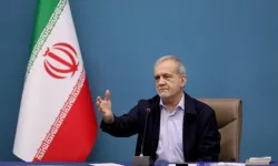 Pezeşkiyan:  Katar'daki 6 milyar dolarımız iade edilecek