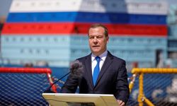 Medvedev: Tahran, Washington’a boyun eğmedi!