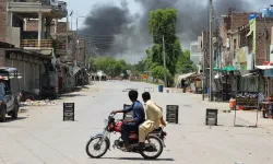Pakistan'da iki patlama