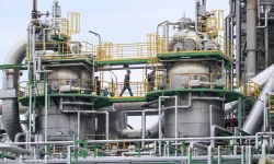 Anlaşma imzalandı, petrol düştü