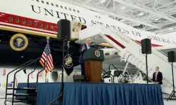 Katar hediye etmişti.. Trump yeni başkanlık uçağını tanıttı