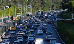 İstanbul’da haftanın ilk iş gününde trafik kilit