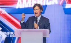 Carlson'dan Trump'a: Bu savaş seni bitirirecek