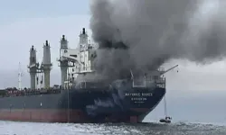 Bir petrol tankeri vuruldu