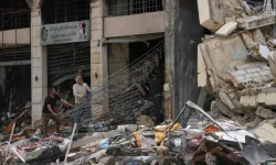 Siyonistler Lübnan'da ateşkesi ihlal etti: Şehit ve yaralılar var