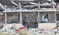 Evlerine dönen Lübnanlılar, yıkılmış ve hasar görmüş binalarla karşılaştı
