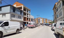 Elektrik akımına kapılarak yüksekten düşen işçi öldü
