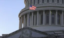 Savaş kararı yetkisi oylaması.. Trump kıl payı kazandı