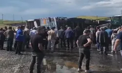 Ağrı'da trafik kazası: Ölü ve yaralı var
