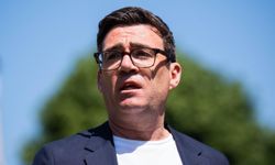 İngiltere'de başbakanlığın en büyük adayı Andy Burnham