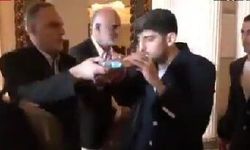 Dünya Kupası yoluna Kur’an-ı Kerim’i öperek çıktılar