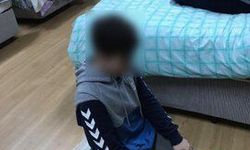 Müslüman öğrencilerin eline alkol verip fotoğraflarını çektiler