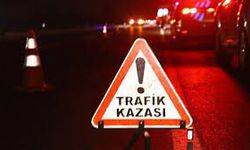 Urfa'da iki otomobil kafa kafaya çarpıştı: 2 ölü, 6 yaralı