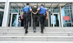 Kırmızı bültenle aranıyordu: Havalimanında yakalandı