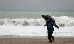 Meteoroloji'den kuvvetli rüzgar ve sağanak uyarısı